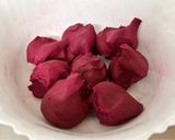 A picture of step 7 of Color Burst Breakfast (Beetroot Paneer Paratha with Curd, Rice Kheer & Chips).