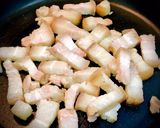 Hình bước làm 1 của món Thịt Xào Mắm Ruốc