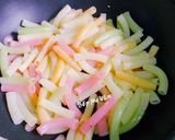 A picture of step 5 of Bún Trộn Mắm Nêm (Hue-Style Noodle Salad).