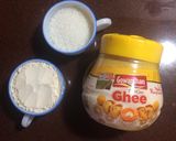 A picture of step 1 of Atta Halwa.