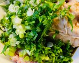 Hình bước làm 1 của món Súp hoành thánh nhanh gọn