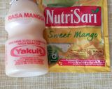 Foto langkah ke 1 dari resep Es Nutrisari Mangga Yakult.