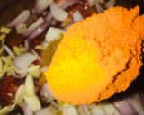 A picture of step 3 of Qeema fry.