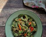 Foto langkah ke 4 dari resep Tumis Pare Rebon Pedas.