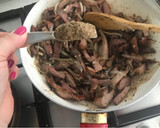Foto del paso 2 de la receta: Carne de asado especiada en salsa de tomates frescos
