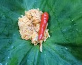 Foto langkah ke 2 dari resep Buntil Daun Talas.