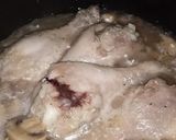 صورة لخطوة 2 من وصفة أرز أسود بالفطر والدجاج