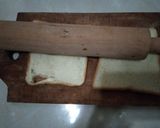 Foto langkah ke 2 dari resep Roti Bakar Mozzarella.