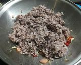 รูปขั้นตอนการทำที่ 2 ของ ข้าวผัดรวมมิตรของเหลือในตู้เย็น