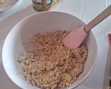 Foto del paso 1 de la receta: Galletitas de avena y miel