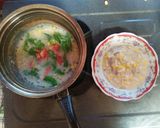 Foto langkah ke 5 dari resep Mpasi 8m+ bubur tim, ikan layang, jagung manis,bayam dan tomat.