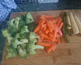 Zöldséges kínai tészta (chow mein) recept fázis 3 fotója