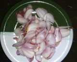 Foto langkah ke 5 dari resep Daun singkong Masak Ayam Tanpa Santan.