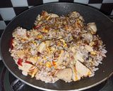Foto langkah ke 4 dari resep Nasi Goreng Bakso simpel.