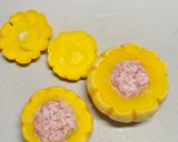 Foto langkah ke 4 dari resep Mini Kabocha Puccini (Mini Kabocha Isi Daging Cincang Kukus).