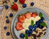 Foto del paso 2 de la receta: Bowl de yogur con fruta y granola