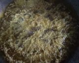 Foto langkah ke 7 dari resep Ayam goreng kremes bumbu instan.