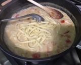 Une image de l'étape 10 de Tagliatelles au poulet tomates et sauce roquefort.