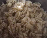 Foto del paso 6 de la receta: Pasta "radiatori" a la marinera, exprés