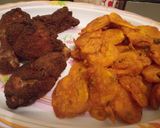 A picture of step 5 of Marinated chicken with viazi karai.