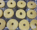 Foto langkah ke 4 dari resep Donat Labu Kuning.