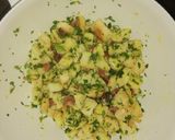 Foto del passaggio 1 della ricetta Canederli con speck e salsa di gorgonzola e pomodoro