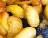 Foto del paso 8 de la receta: Manzanas fritas para acompañar carne de ave o de cerdo