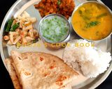 कारल्याची आंबट-गोड भाजी (karlyachi ambat god bhaji recipe in marathi) रेसिपी स्टेप 3 फोटो 