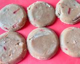 A picture of step 5 of Wheat Fried Idli.