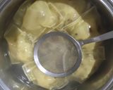 Foto del paso 9 de la receta: Raviolis de wonton rellenos de langostinos, chalota y puerro con crema de calabaza asada