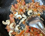 A picture of step 3 of Prawn curry.