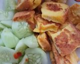 Foto langkah ke 2 dari resep Sandwich Telur Tanpa Minyak.
