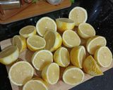 صورة لخطوة 1 من وصفة مركز الليمون 🍋