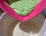 Foto langkah ke 5 dari resep Bolu Pandan Mommy Ken.