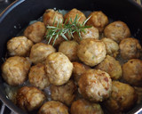 Foto del paso 3 de la receta: Albóndigas de pollo con avena y salsa de almendra y limón
