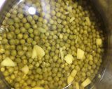 A picture of step 1 of Ragda pav.