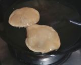 A picture of step 3 of Meethi puri chat.