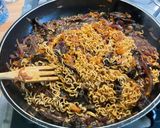 A picture of step 13 of Chinese Noodles with Porcini Mushrooms and Carrot.
