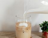 Foto langkah ke 2 dari resep Sea Salt Latte.