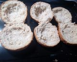 A picture of step 2 of Bun-pizza.