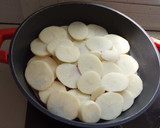 Foto del paso 3 de la receta: Cordero 🍖 con patatas 🥔🥔