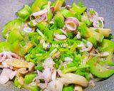 Hình bước làm 4 của món Mực ống xào mướp và nấm bào ngư