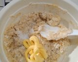 Foto langkah ke 2 dari resep Roti Empuk sumber Yt @mama Ezy.