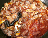 Foto del paso 5 de la receta: Arroz meloso de carrilleras al Oporto con surtido de setas