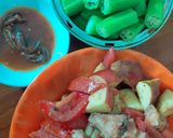 Hình bước làm 3 của món Gà sốt táo đỏ