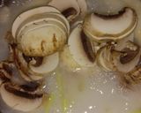 รูปขั้นตอนการทำที่ 5 ของ โจ๊กอกไก่ใส่เห็ดกระดุม (Chicken Breast and Button Mushroom Congee)