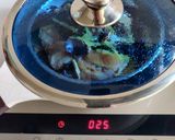 Foto langkah ke 3 dari resep Ayam Kukus Jamur Kuping.