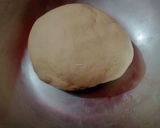 A picture of step 3 of Bread luchi.