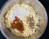 A picture of step 2 of Bread Pakoda.