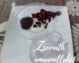 A picture of step 1 of Moringa and Rose Infusion.